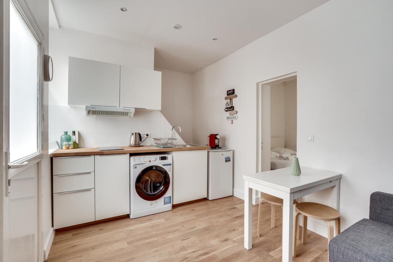 Apartment 3 People Close Eiffel Tower By Weekome Paris Exteriör bild